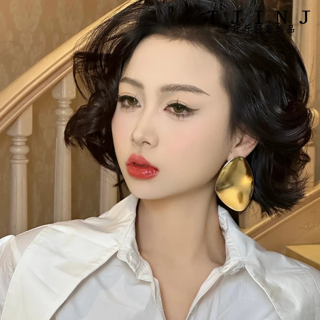 【黑暗荣耀】气质轻奢风金属感不规则百搭小众复古耳