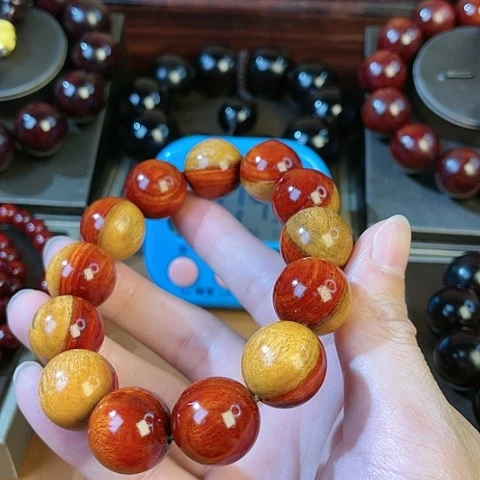 檀香紫檀（小叶紫檀）鱼*泡