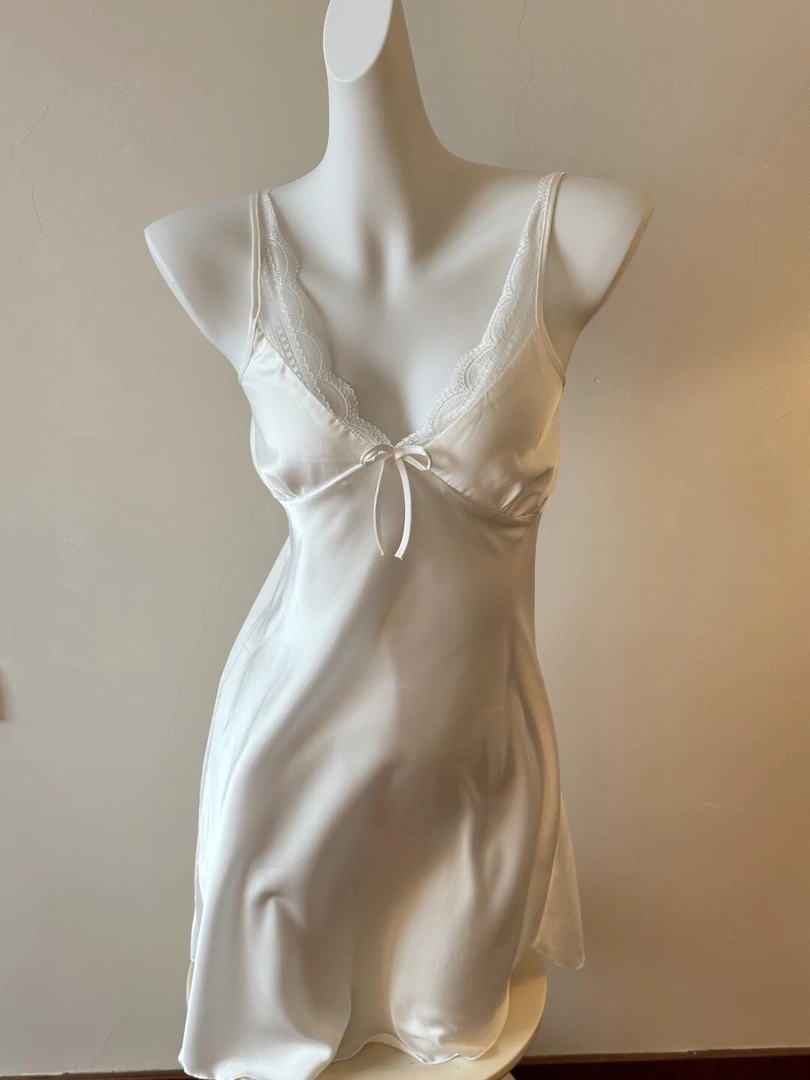 白月光法式新款夏季吊带睡裙薄款带胸垫睡裙女款爆款2025新款睡衣