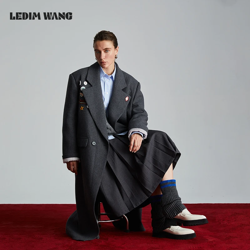 LEDIM WANG徽章宽肩直筒毛呢外套女2024秋季新款高级感长款大衣