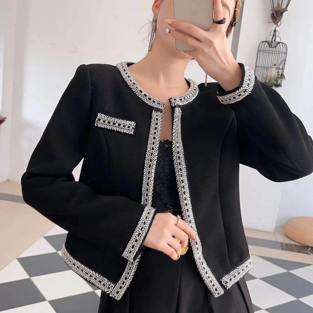 秋冬新款小香风重工钉珠圆领短款宽松百搭配外套61230