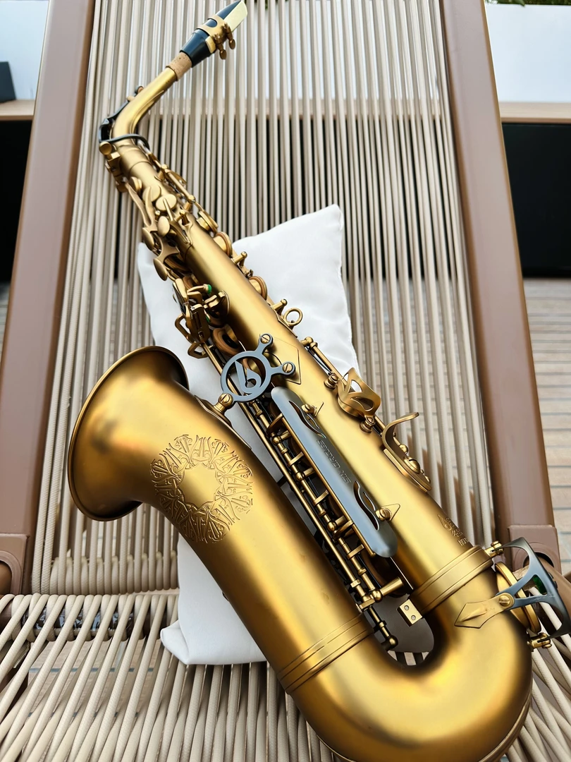 六个圈中音萨克斯冬至399香槟金