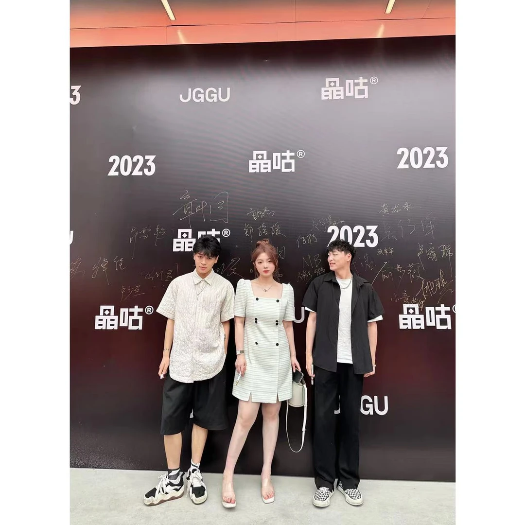 晶咕晶咕「淡绿一抹」方领双排扣连衣裙休闲百搭情侣夏季复古