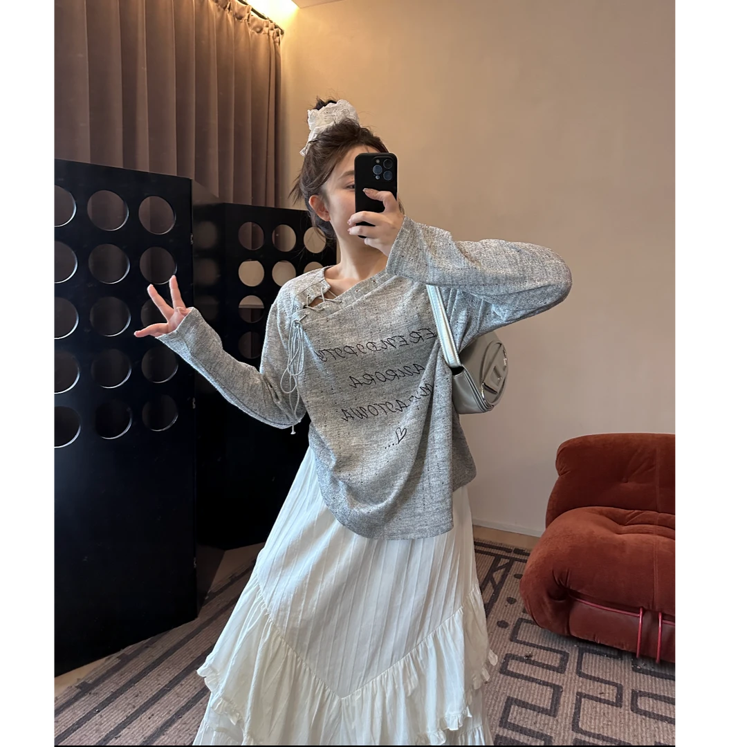 晶咕软软【浅雪山茶】不规则绑带字母印花长袖T上衣显瘦气质时尚