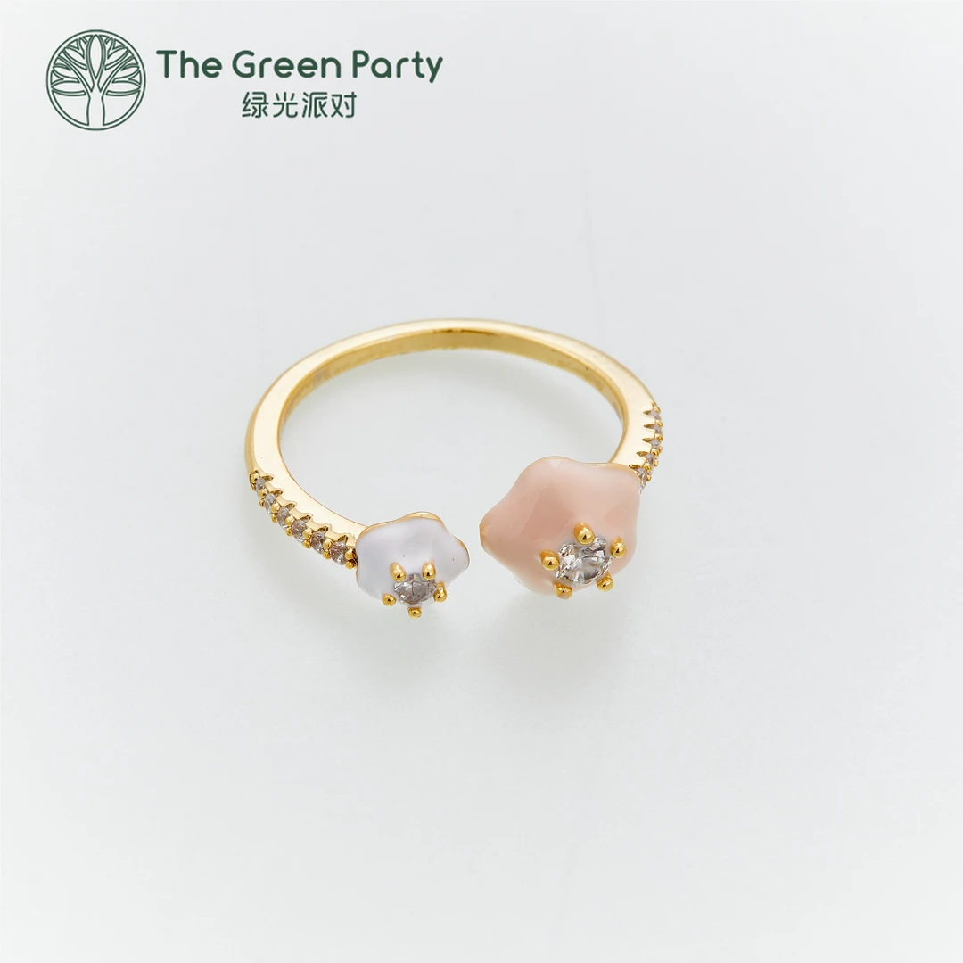 铜合金合成锆石戒指 TheGreenParty镀真金奶油小花戒指