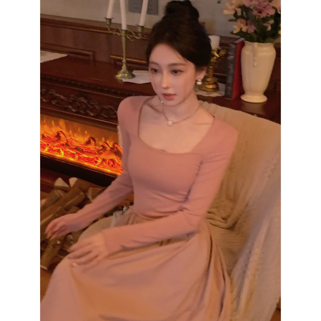 【星仔】法式方领粉色温柔连衣裙秋季显瘦拼接收腰显瘦A字长裙