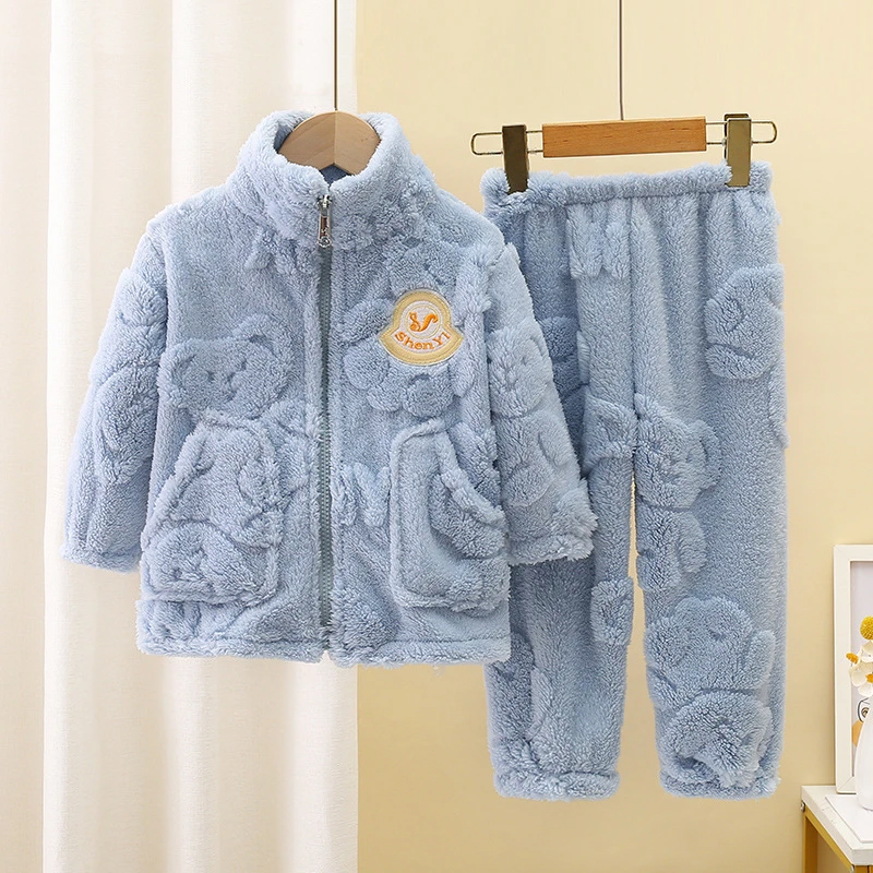 秋冬新款儿童法兰绒睡衣宝宝加厚外穿家居服男童中大童珊瑚绒套装