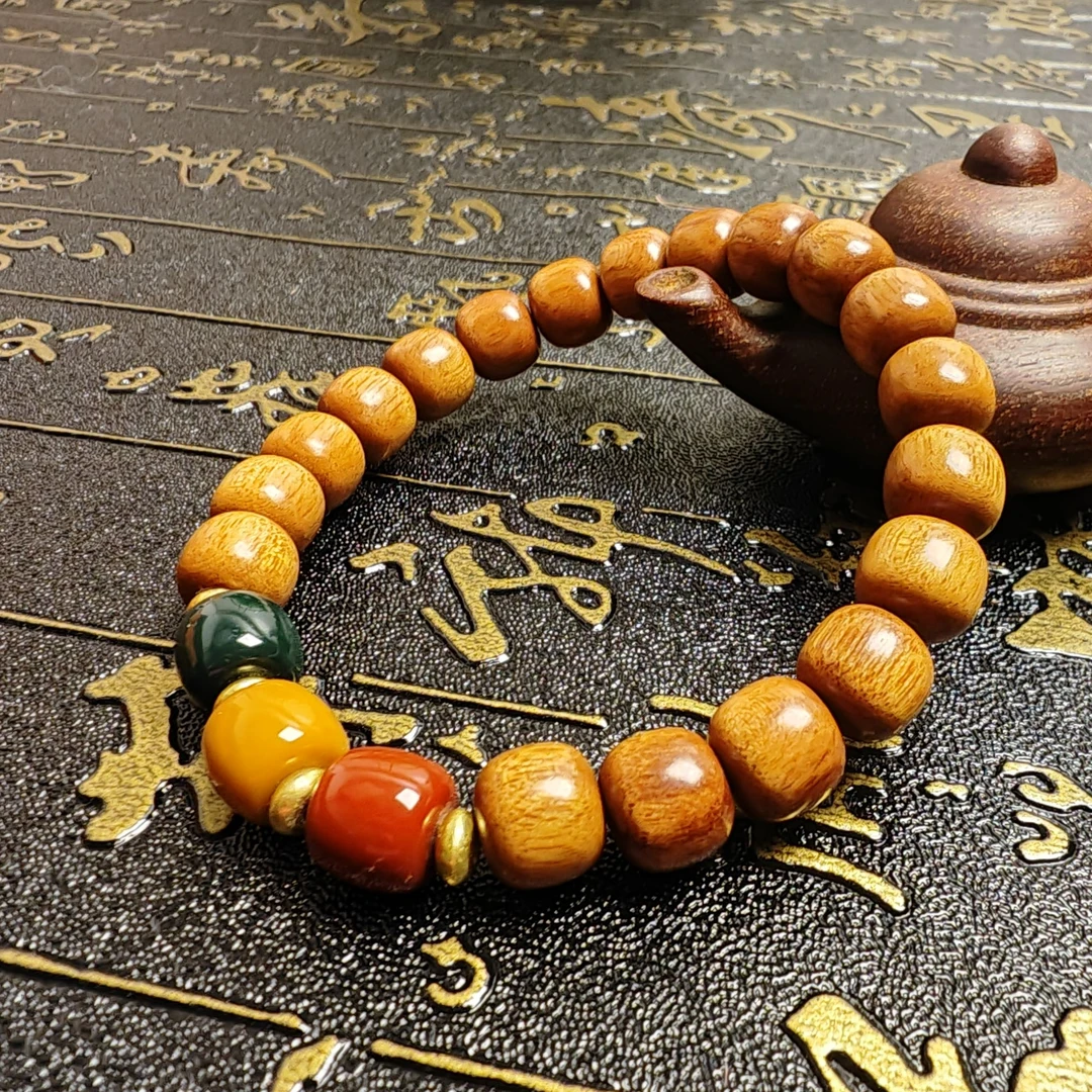 缅甸花梨木8mm三色老型珠手串