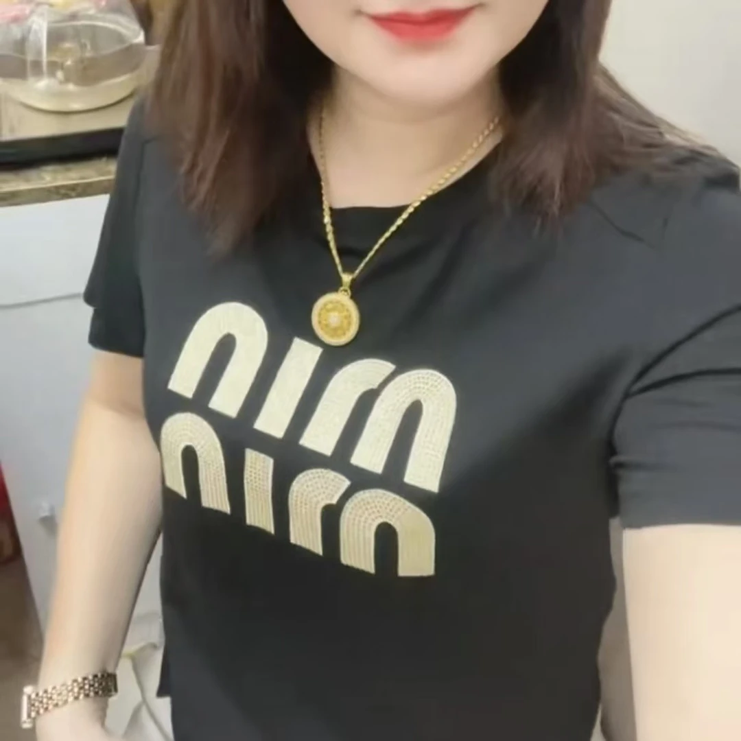 时尚圆领带钻字母休闲短袖上衣