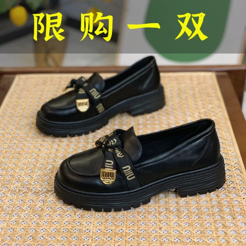 达芙妮沿荐英伦风乐福鞋女2023年春秋季新款厚底一脚蹬黑色单鞋蝴