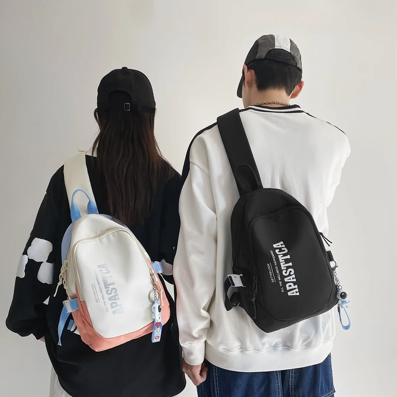 潮牌胸包男士斜肩包潮牌轻便单肩背包女休闲日系大容量学生斜挎包