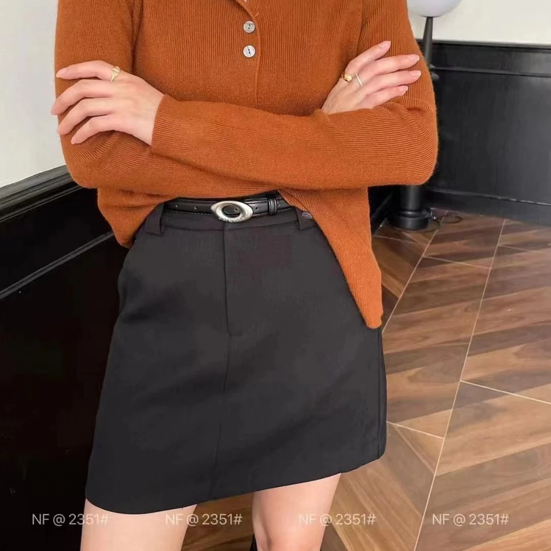 2024秋冬女士时尚百搭显瘦气质简约短裤