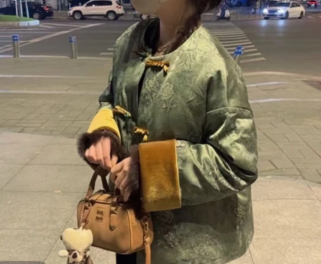 高级感绿色新中式加厚棉服外套女秋冬轻国风复古盘扣夹棉唐装