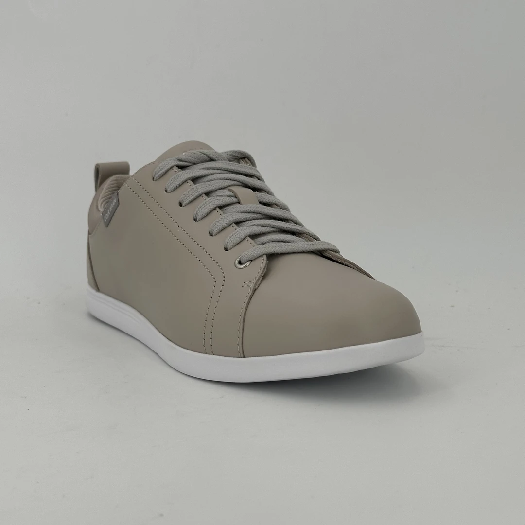 CH女士时尚休闲板鞋W25900