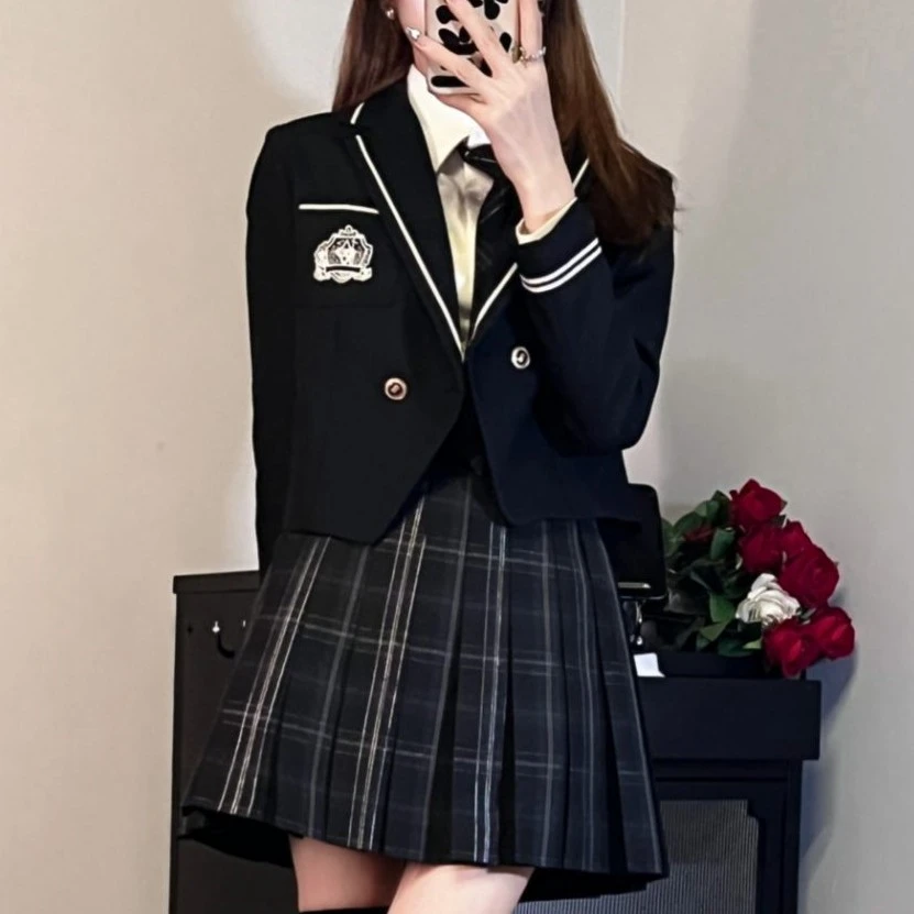 池泽奈 织物猪原创jk制服学院风两粒扣气质高级短款单件西装外套