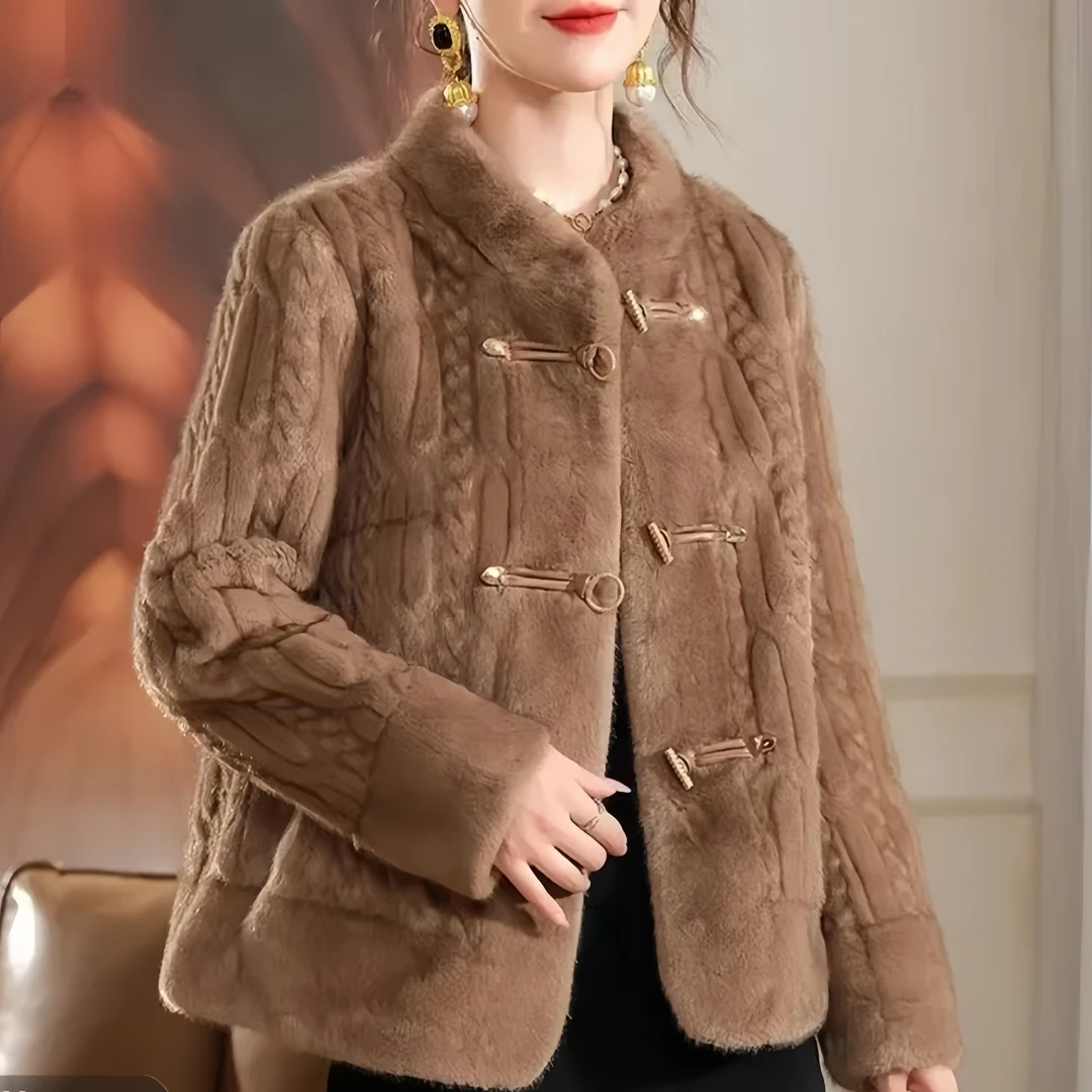 24250 冬季海宁高端时尚气质女士设计师轻奢保暖短款外套复古中式