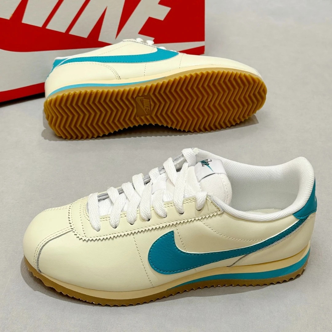 Nike/耐克 Cortez女鞋低帮防滑耐磨复古百搭休闲跑步鞋HF4268-113