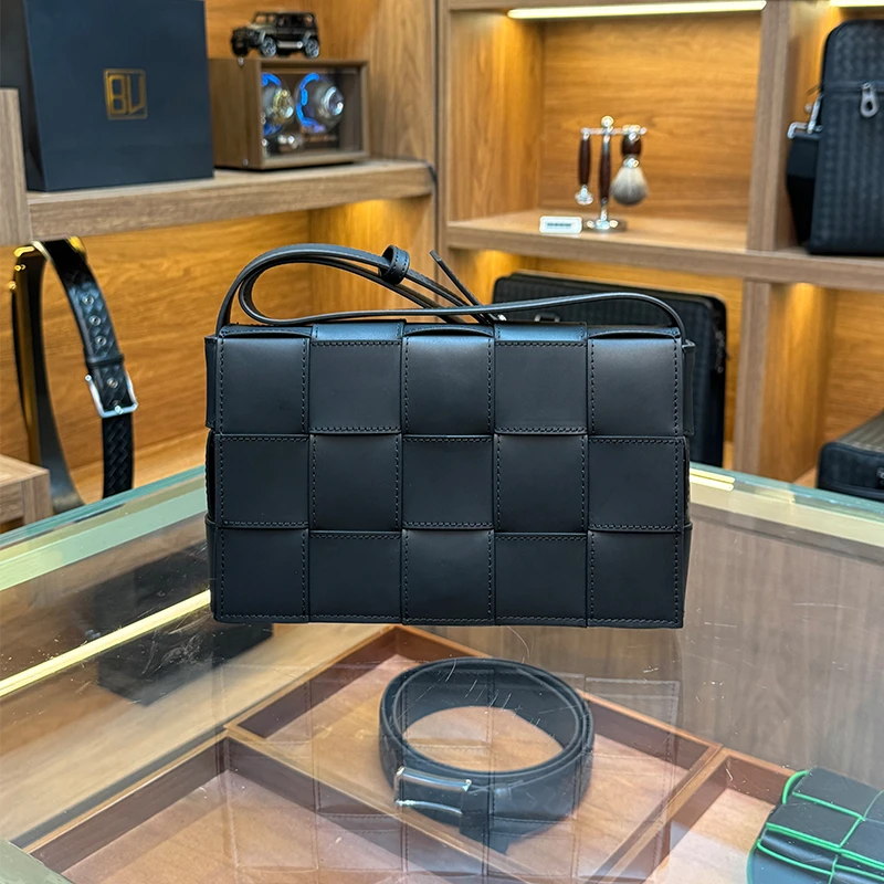 BV头层胎牛皮纯手工编织单肩斜挎包格子包小方包休闲横款男款时尚