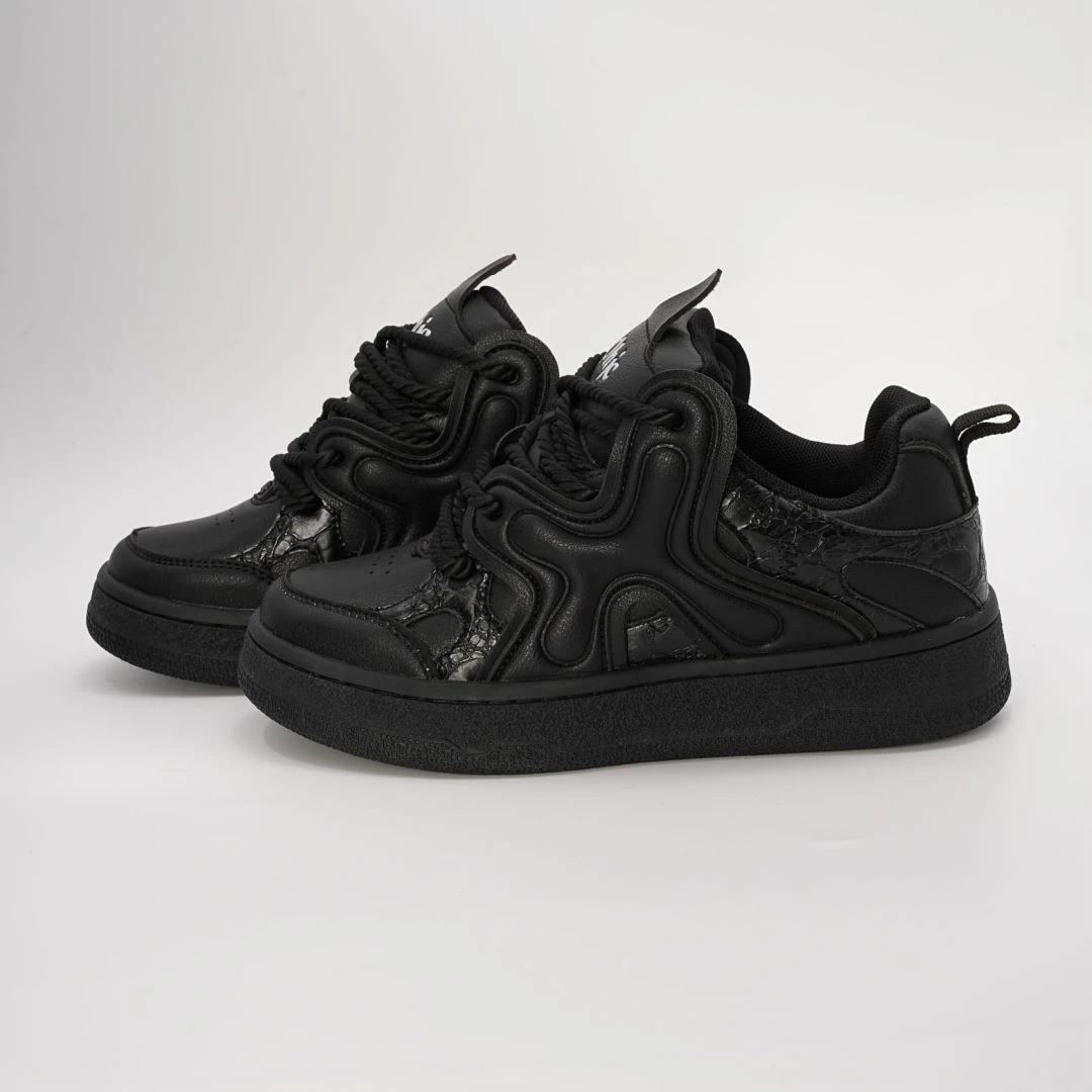 2024新款小众高街面包鞋国潮字母运动鞋情侣板鞋    OC009