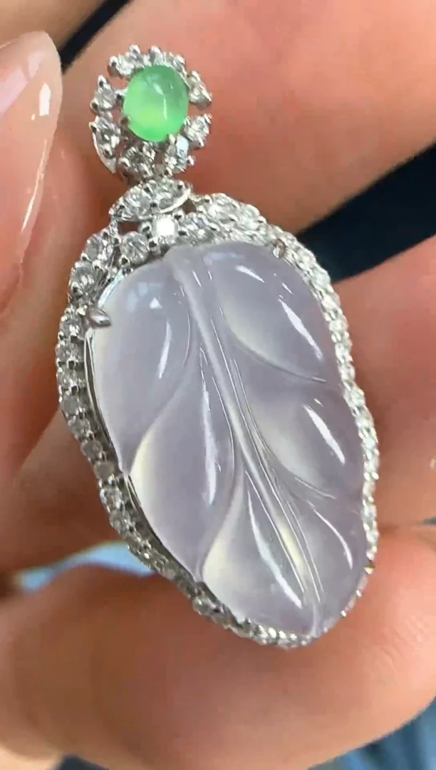 【闪购商品】翡翠颈饰18K金镶嵌珠宝玉石