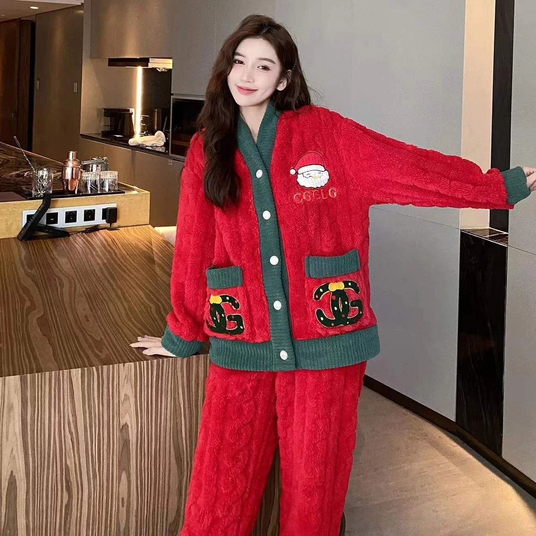 睡衣女秋冬款圣诞老人卡通珊瑚绒加绒加厚开衫冬季保暖家居服套装
