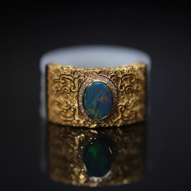 新疆和田玉18K金镂空圆戒指戒圈扳指花丝个性轻奢时尚设计师气质