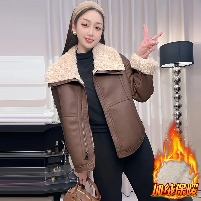 韩系复古毛绒绒皮毛一体短外套女2024年冬季新款加厚保暖翻领上衣