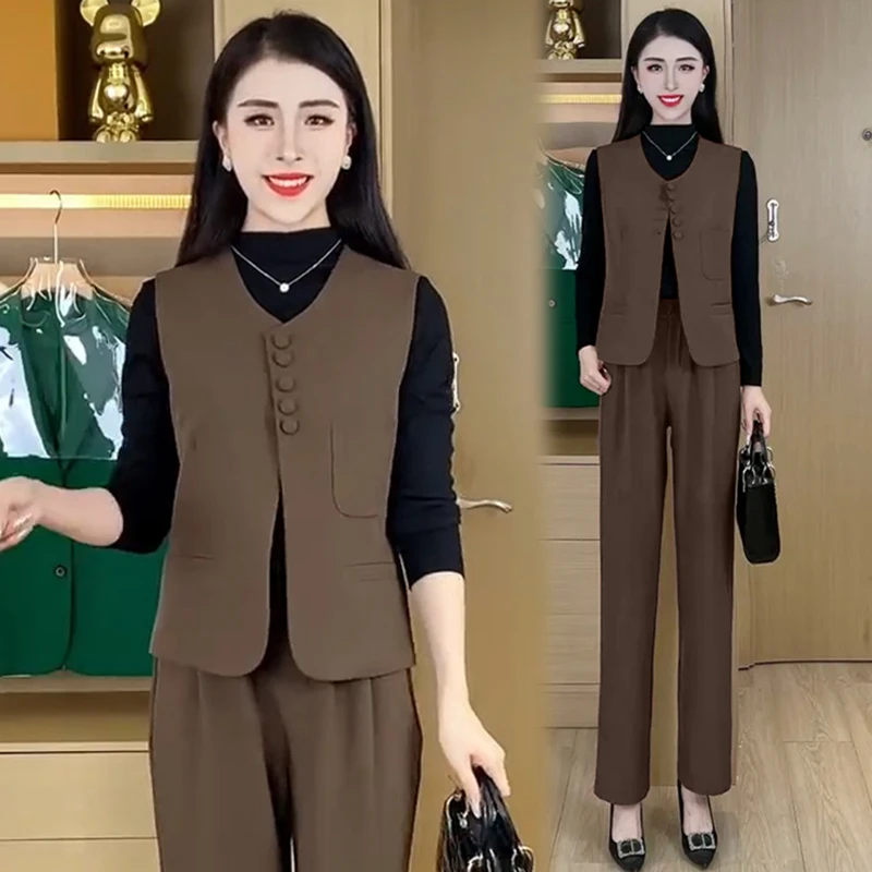 小香风套装女2025年春秋新款洋气减龄坎肩马甲打底衫直筒裤三件套
