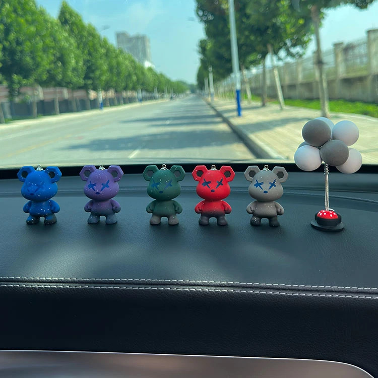 创意卡通可爱暴力熊公仔汽车摆件车内中控台摆件网红车载用品装饰
