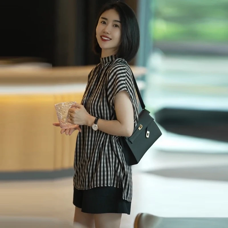 夏季休闲百搭显瘦女士衬衣洋气时尚宽松大码韩版上衣条纹立领衬衫