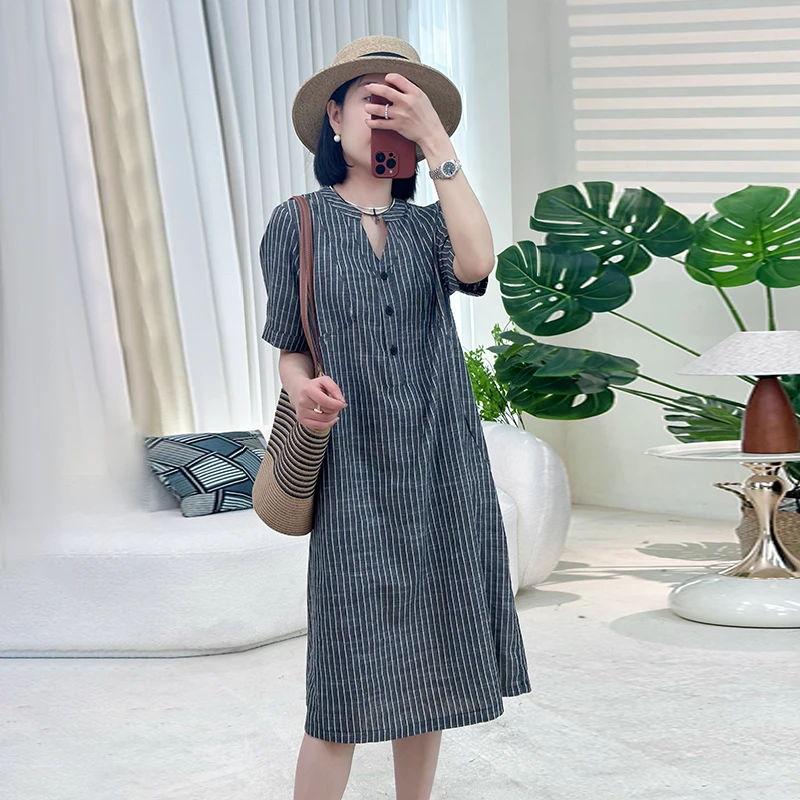 夏季新款文艺复古条纹宽松大码V领裙子气质时尚休闲中长款连衣裙