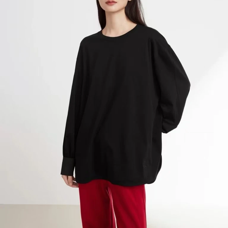 【绒绒暖意】 简约纯色宽松圆领纯棉长袖上衣 YT61