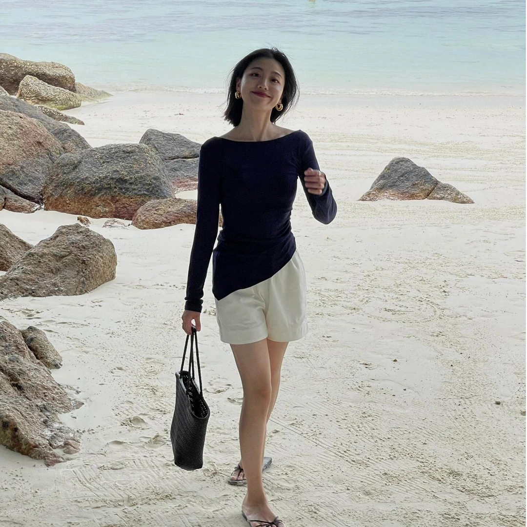 气质长袖T恤女款夏季2025新款设计感露背性感修身显瘦打底衫上衣