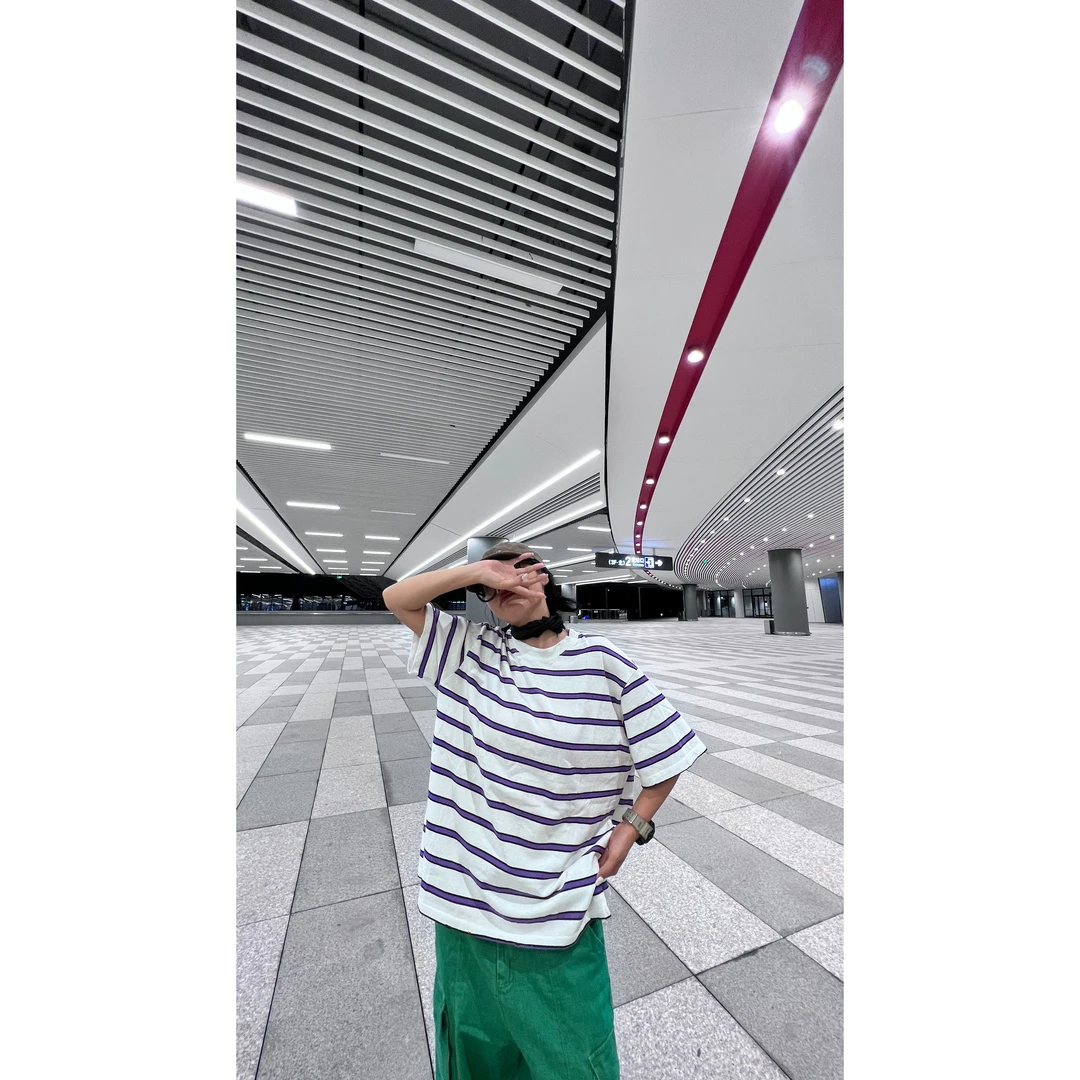 衣森原创韩版宽松INS条纹毛边T桖