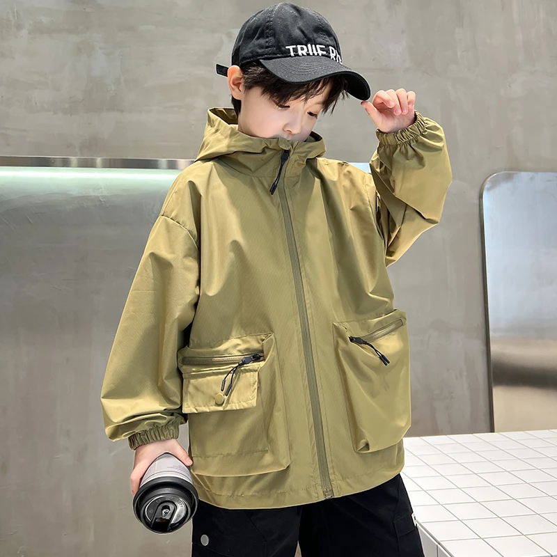 儿童装男童秋装工装外套2025新款男孩冲锋衣春秋款中大童秋季炸街