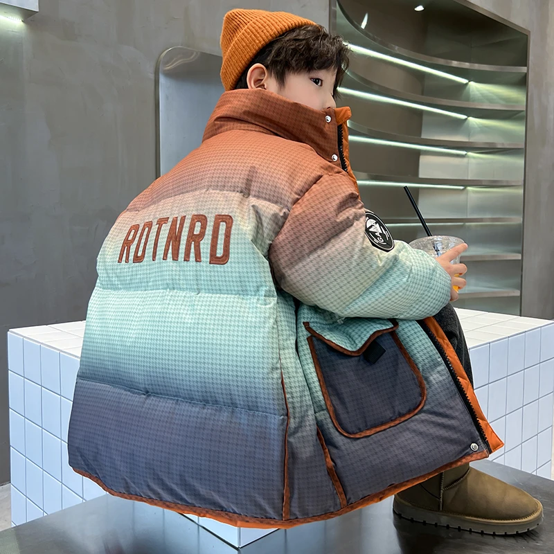 男童渐变羽绒服冬季加厚2024新款大儿童男孩冬装免洗外套洋气冬款