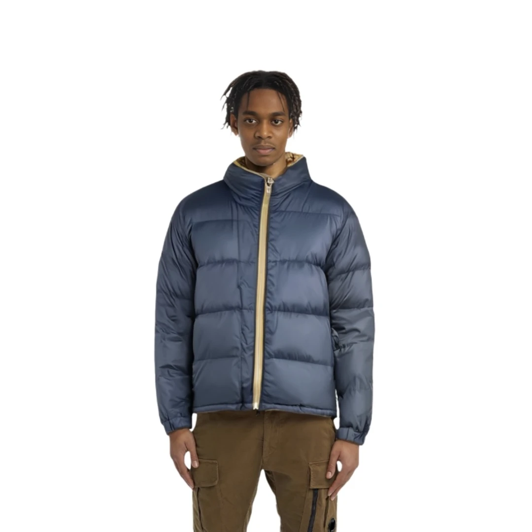 Burberry蓝色两面穿立领羽绒服/M码/99新/U6229