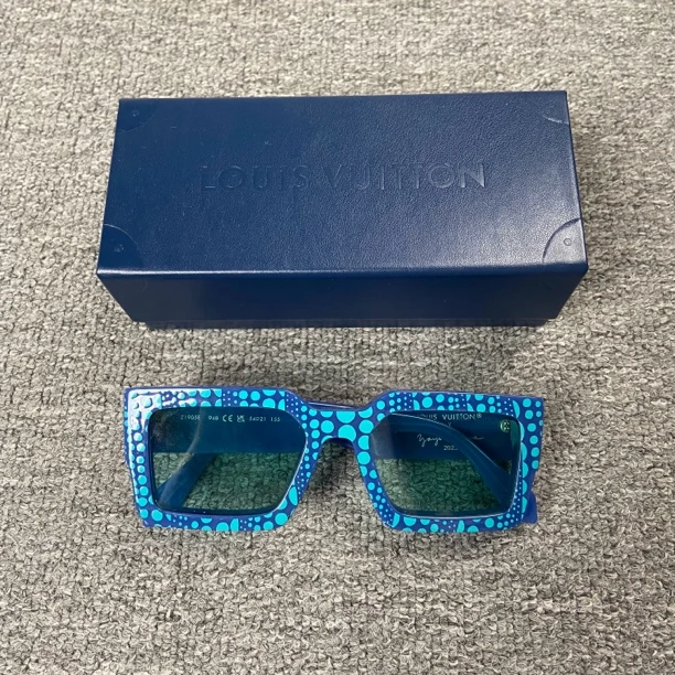 CD Louis Vuitton 立体经典长方形太阳镜/99新/公价7000/55255