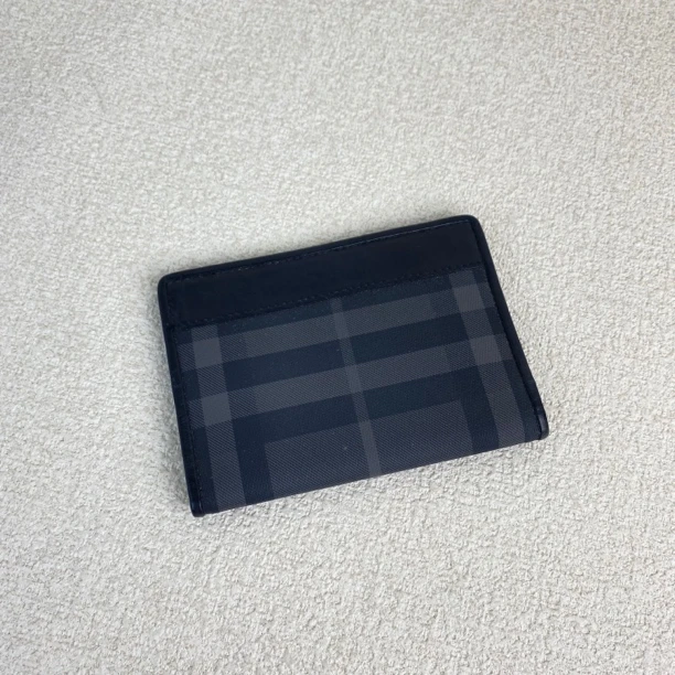 CQ Burberry格纹卡片夹/95新/14*10*1cm/公价2500/