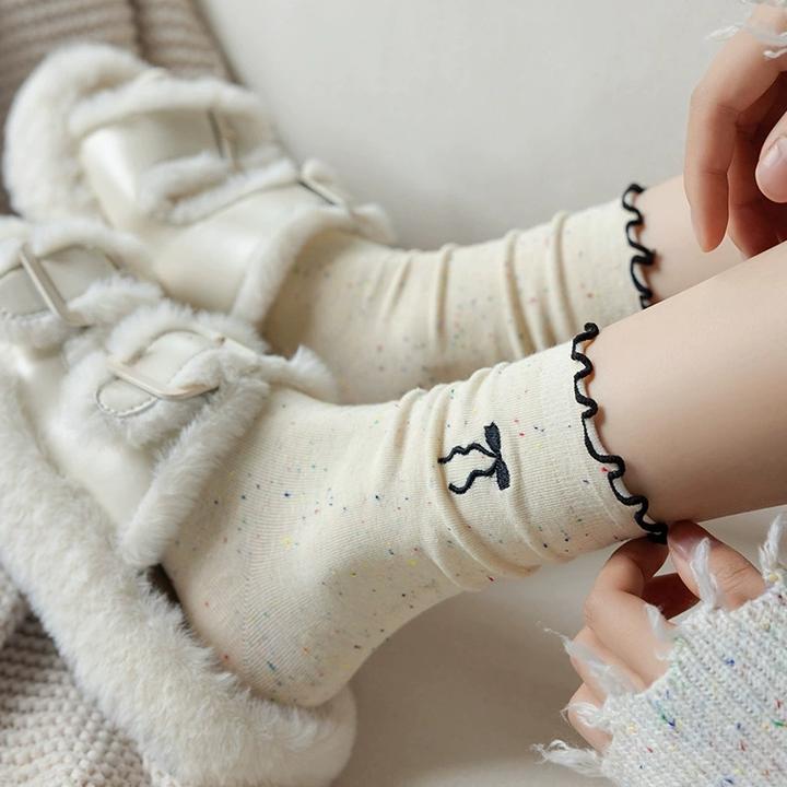 蝴蝶结秋冬新款中筒木耳边学生袜女士中筒袜白色百搭