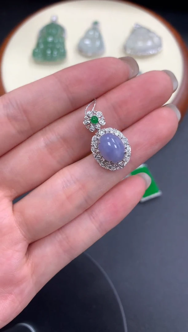 【闪购商品】翡翠吊坠(不含链)18K金镶嵌蛋面吊坠