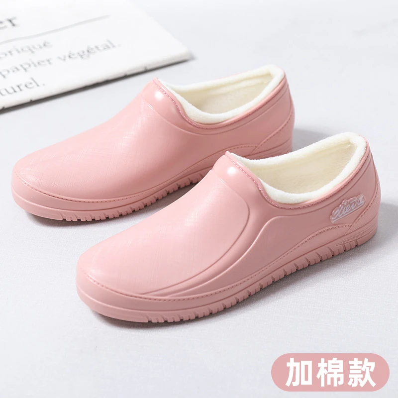 新款低帮雨鞋女冬季加绒短款软底防水胶鞋厨房家务保洁妈妈工作鞋