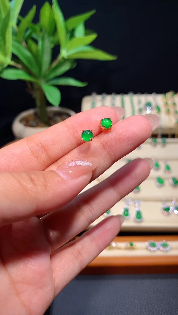 【闪购商品】翡翠耳饰银S925镶嵌耳钉