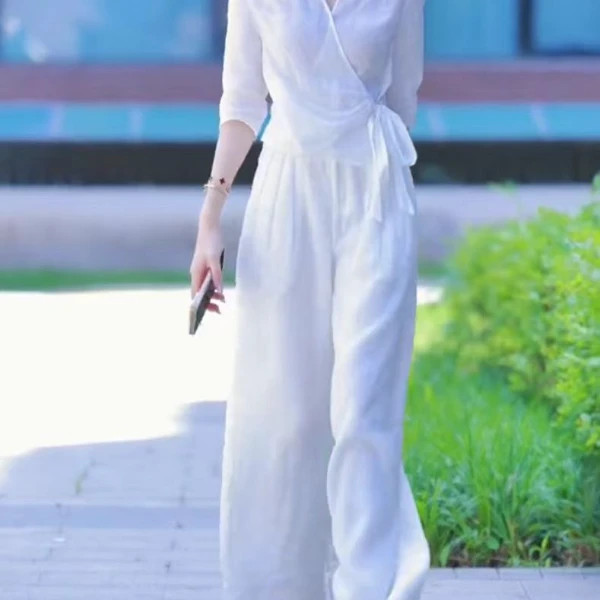 2025新款透气亚麻V领系带上衣阔腿裤直筒裤宽松显瘦高级感女士