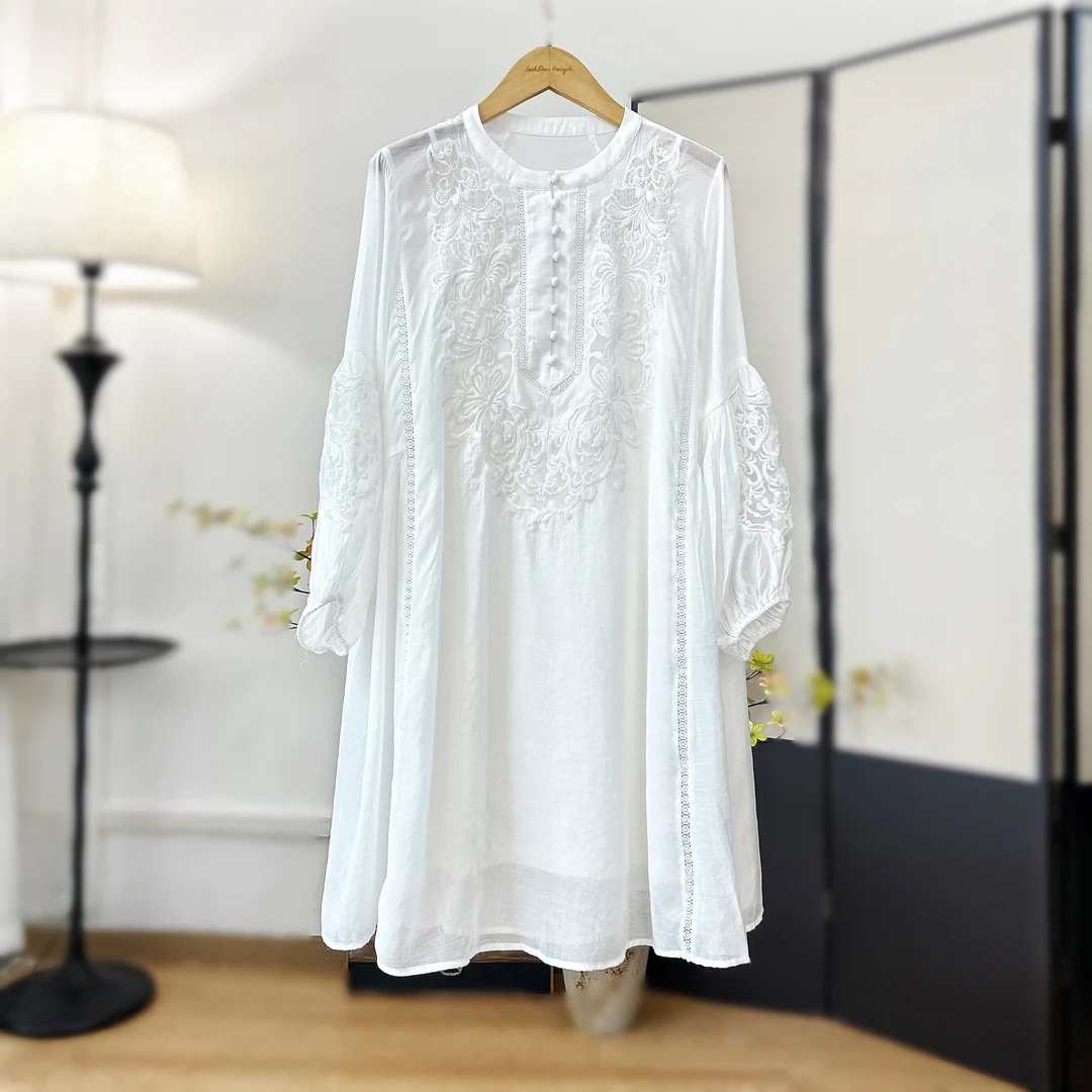 大牌刺绣镂空白色连衣裙休闲棉时尚百搭