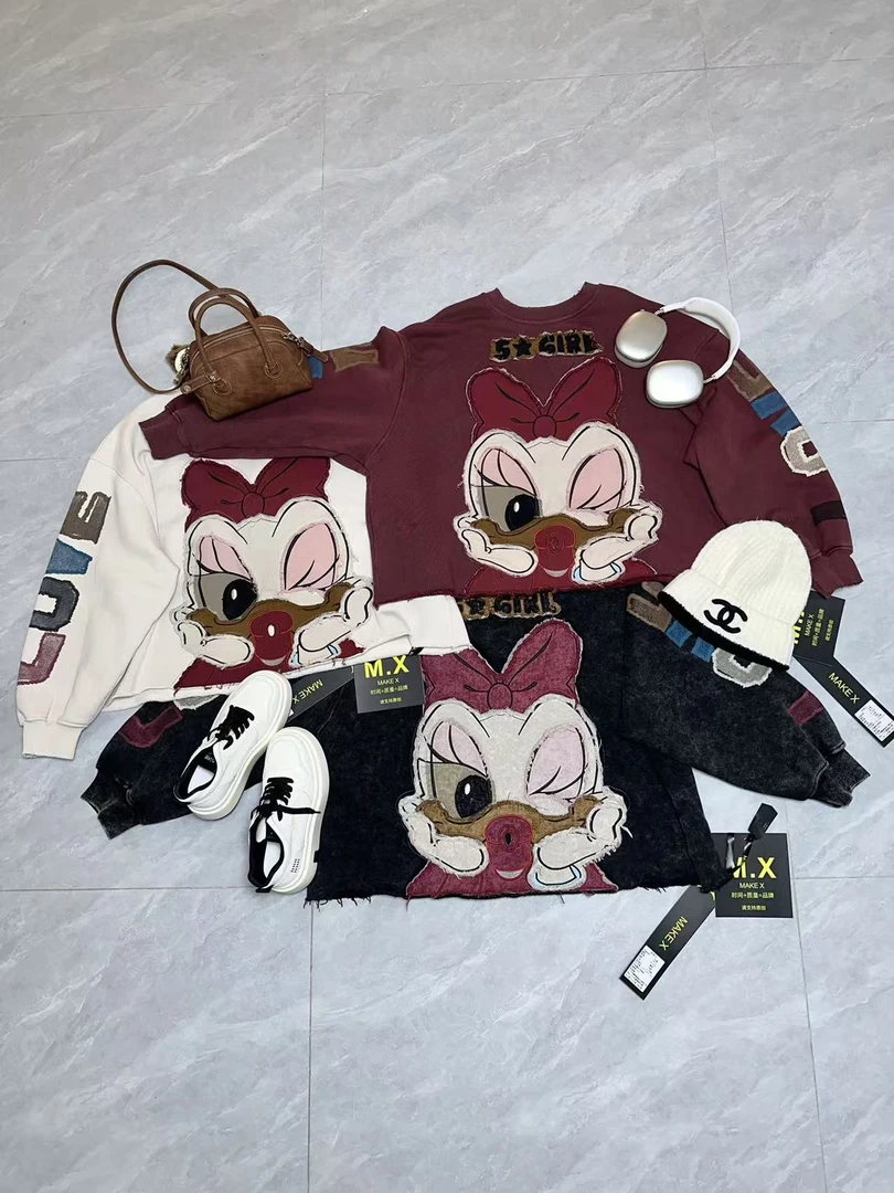 二龙欧货【唐老鸭加绒卫衣】81230