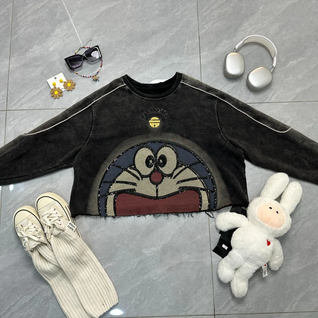 二龙欧货【叮当猫黑色短款秋款卫衣】62888