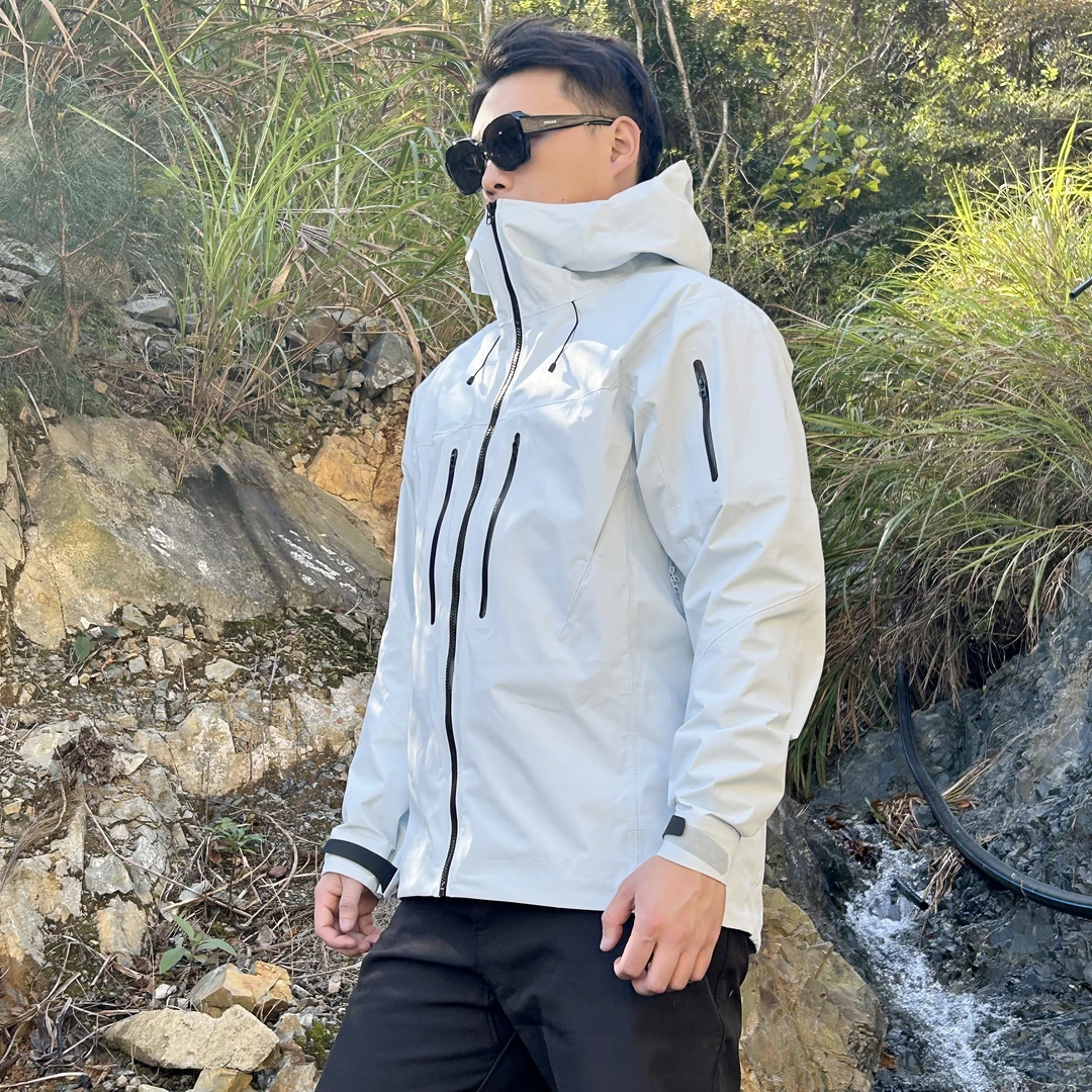 初一家的SV7硬壳冲锋衣【无标】防风防水透气耐磨运动户外休闲春秋