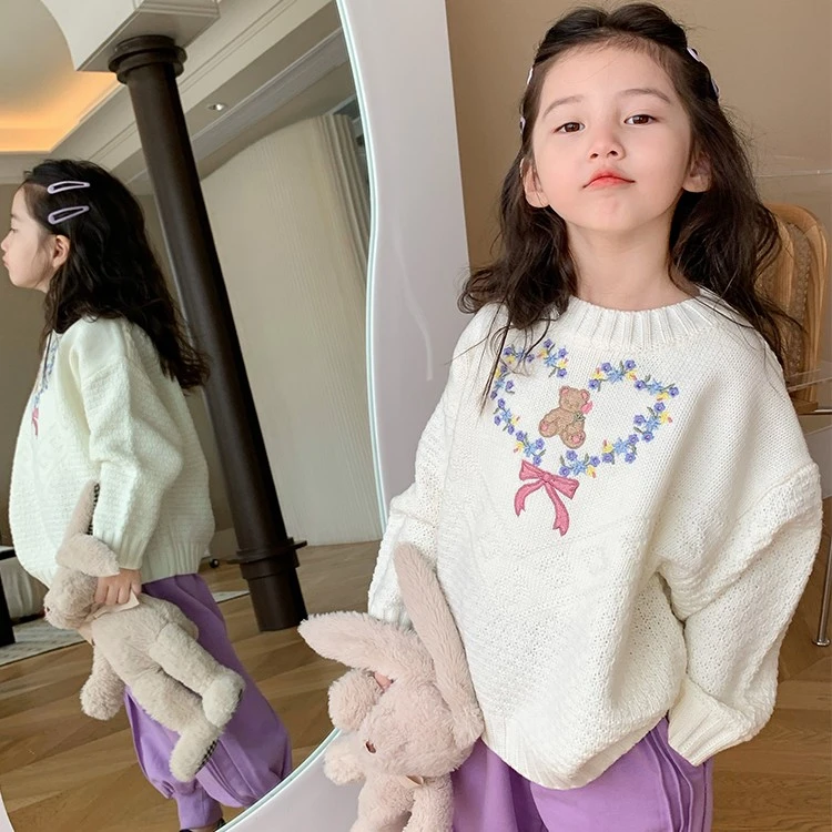 2025年女童韩版甜美针织毛衣春秋装新款时尚可爱软糯圆领潮针织