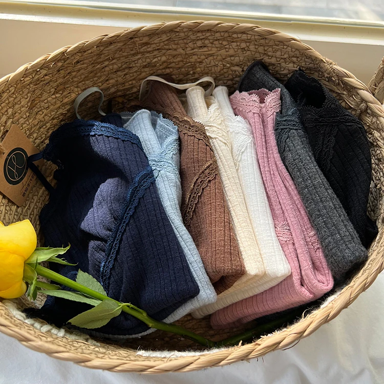 Miss sumeyY3570自制纯欲风蕾丝v领吊带可调节肩带休闲内搭打底衫